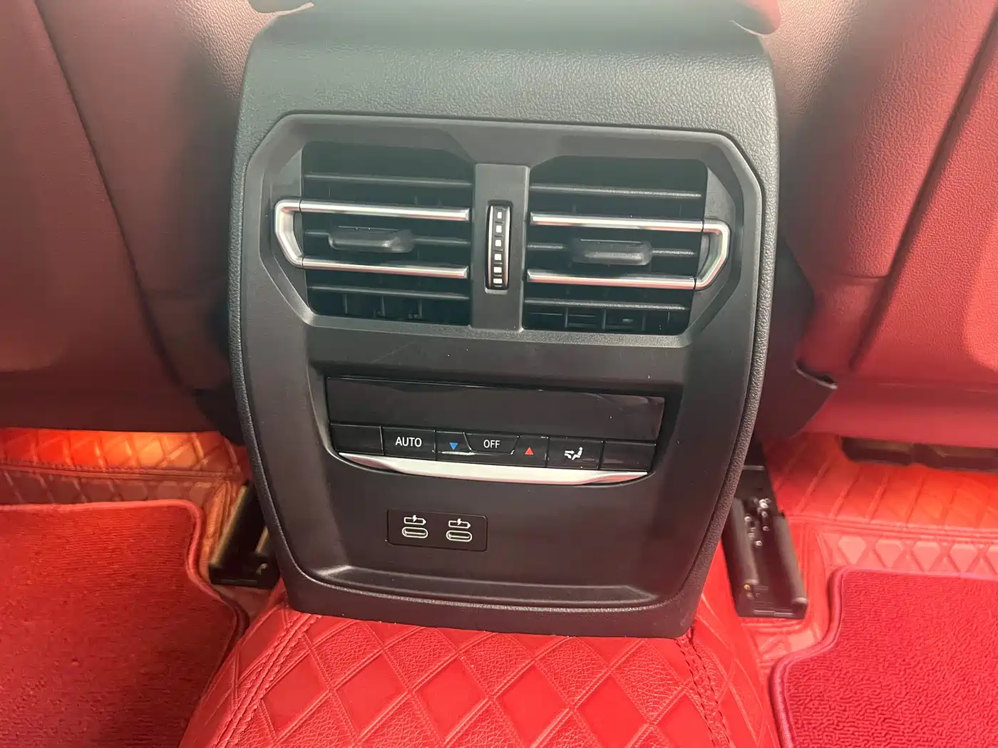 BMW 3 Series 2023 325Li M Sport Black Night Package фото 14