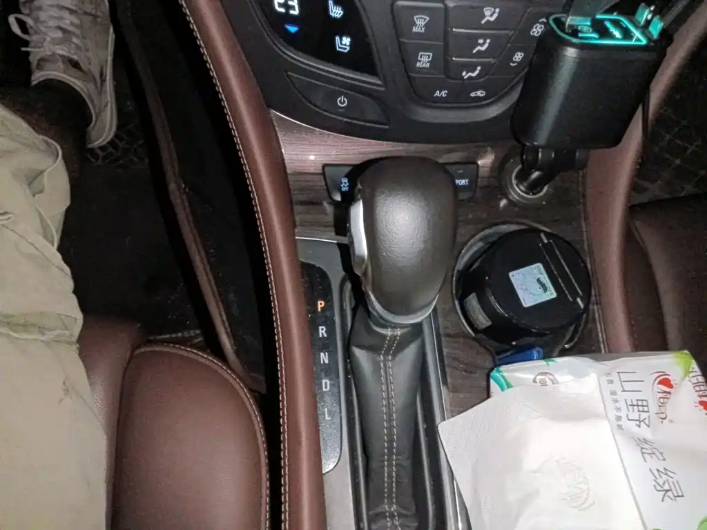 Фото 15 - Buick Envision Plus