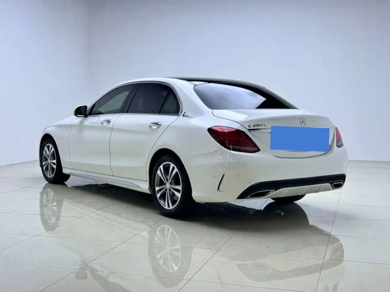 Mercedes-Benz C-Class 2015 Facelift C 200 L Sport фото 5