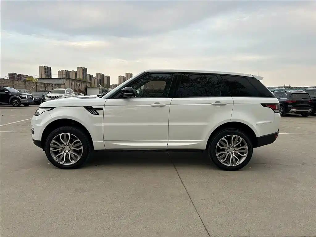 Land Rover Range Rover Sport 2016 Model 3.0 SC V6 HSE DYNAMIC фото 7
