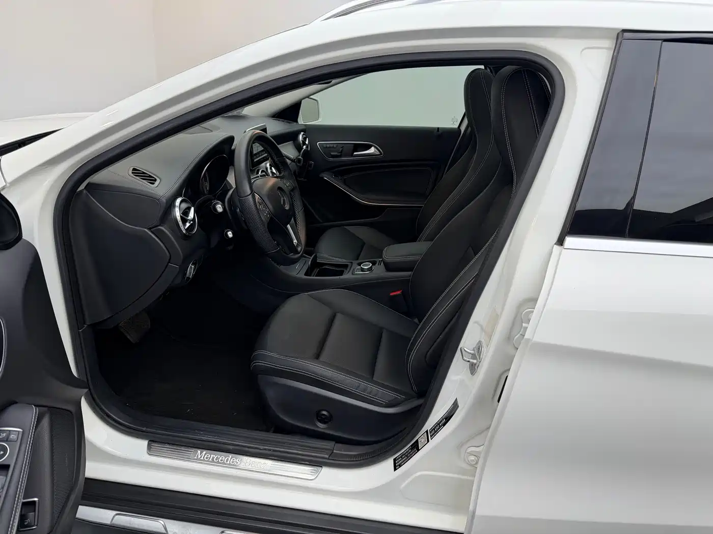 Mercedes-Benz GLA 2015 GLA 220 4MATIC Luxury фото 17