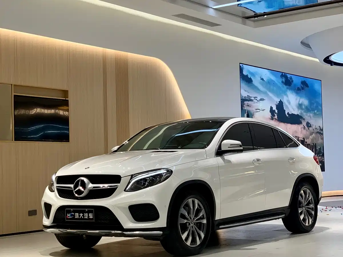 Mercedes-Benz GLE Coupe 2017 GLE 400 4MATIC Coupe SUV