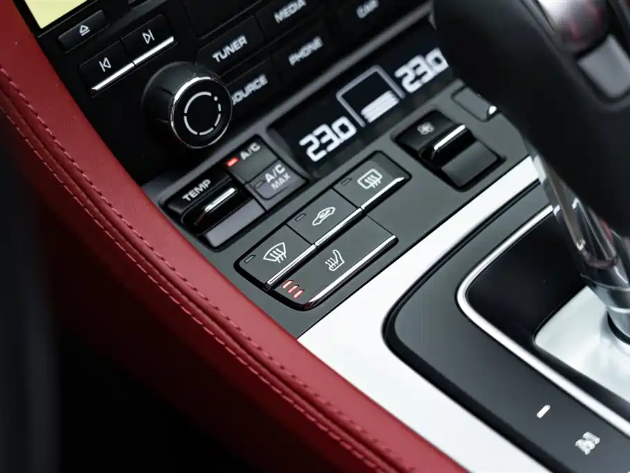 Porsche 718 2022 Spyder 2.0T фото 22