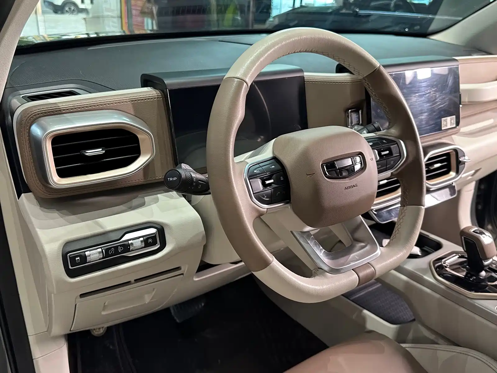 Фото 7 - Geely ICON