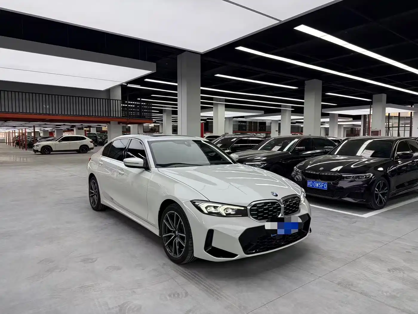 BMW 3 Series 2026 325Li M Sport Package фото 3