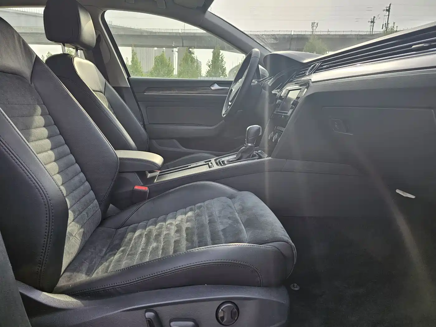 Volkswagen Magotan 2018 330TSI DSG Luxury фото 10