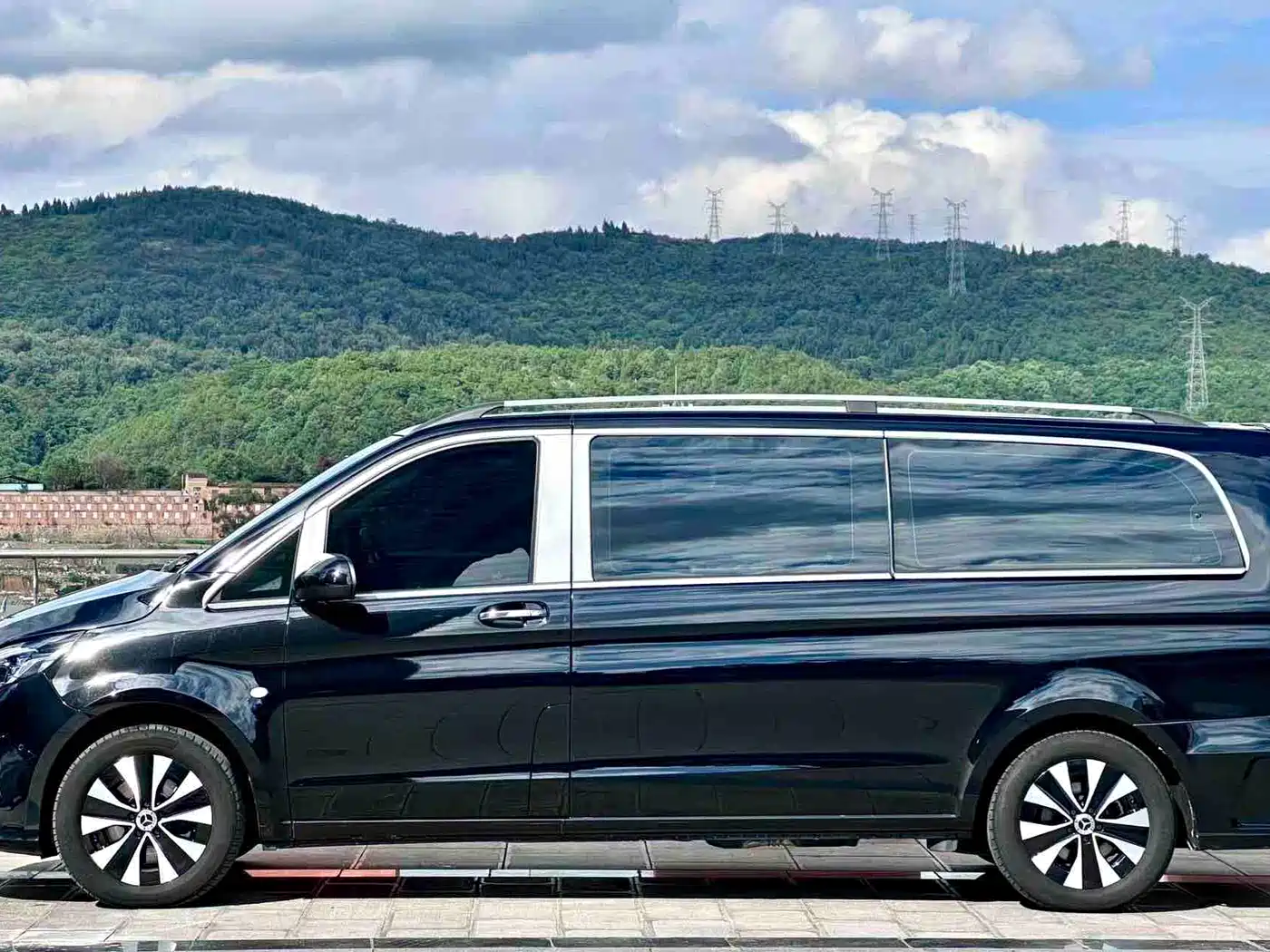 Mercedes-Benz Vito 2023 2.0T Elite 7-Seater фото 4