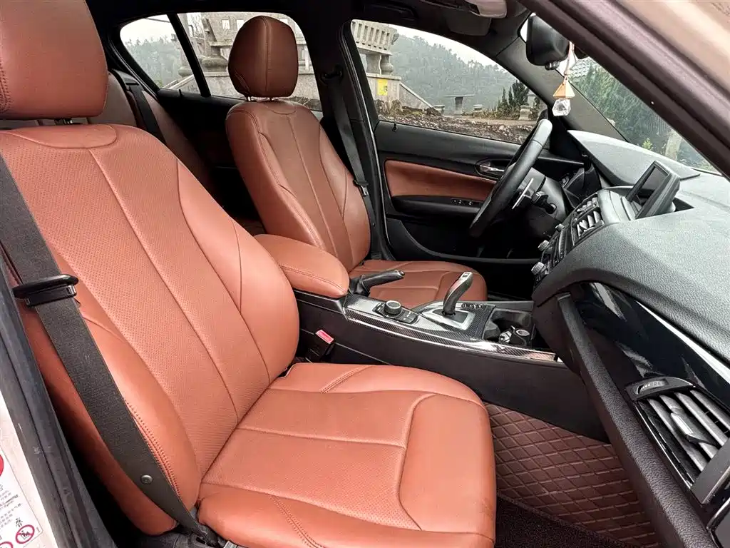 BMW 1 Series (Import) 2012 118i Leading фото 22