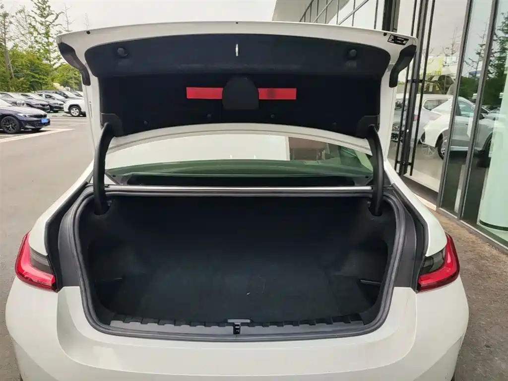 BMW i3 2025 eDrive 35 L фото 19