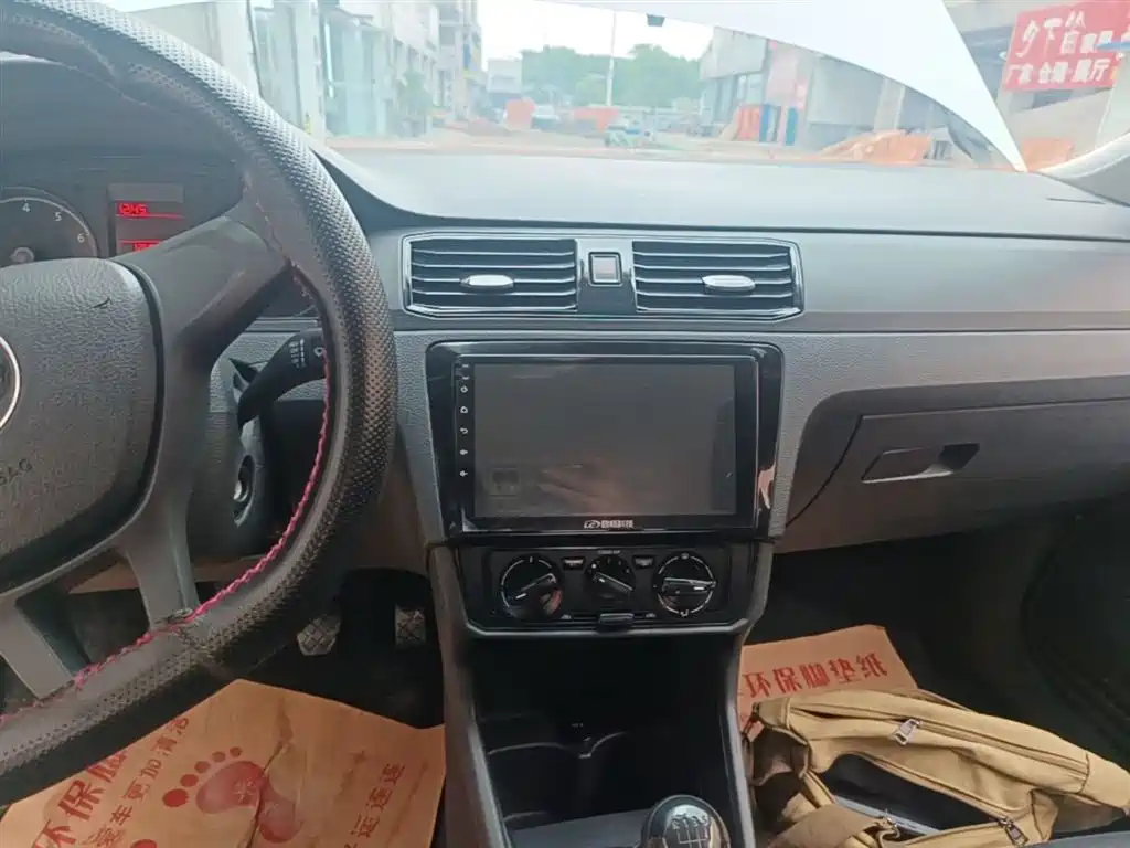 Volkswagen Santana 2016 1.6L Manual Trend Edition фото 13
