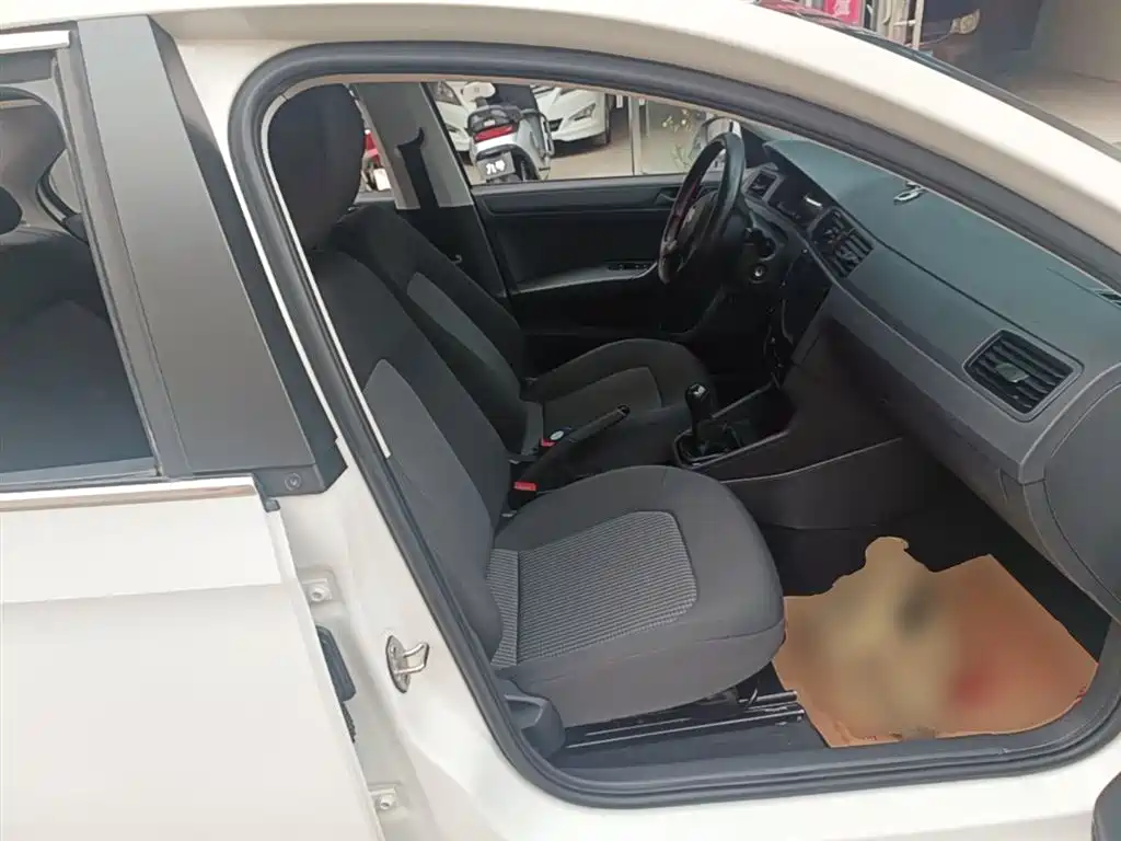 Volkswagen Santana 2016 1.6L Manual Trend Edition фото 25