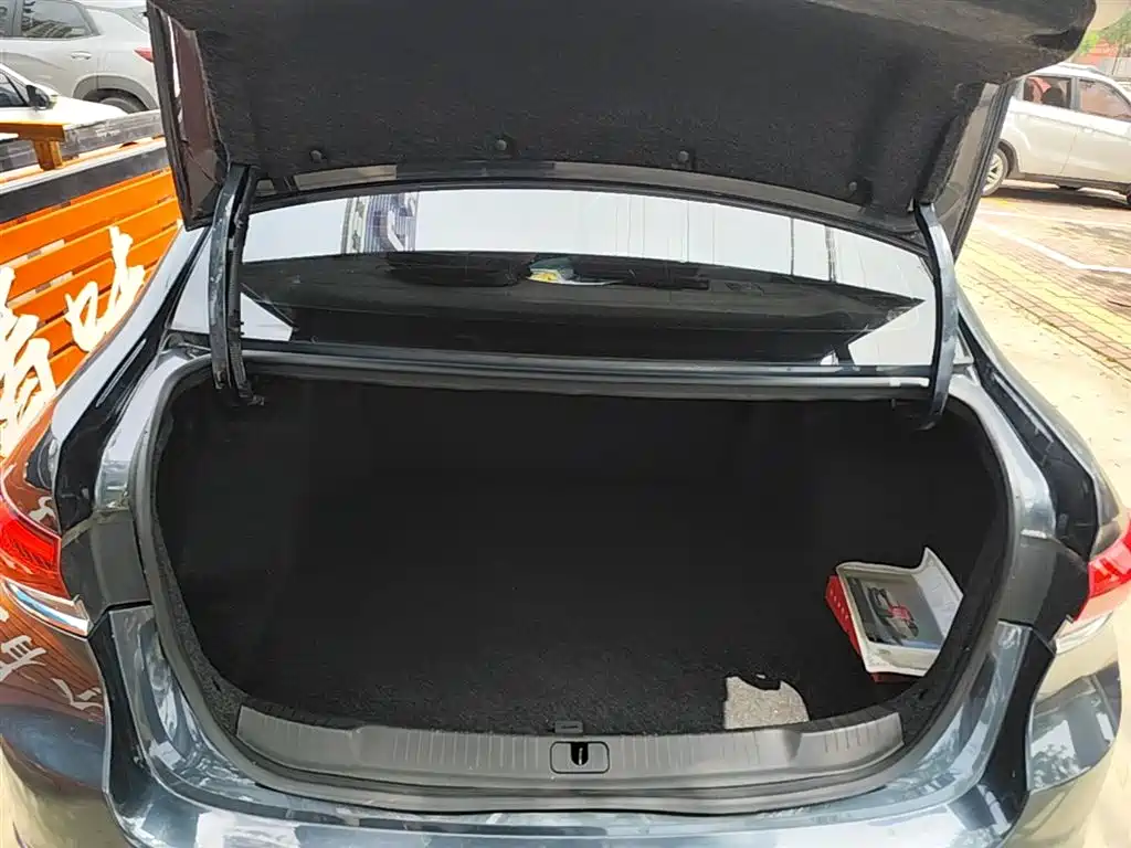 Buick Excelle 2021 1.3T Auto Mild Hybrid Progressive фото 18