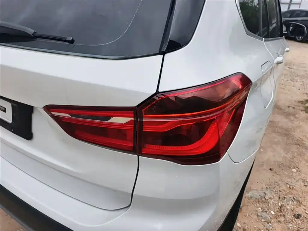 BMW X1 2018 sDrive20Li Leading Model фото 8