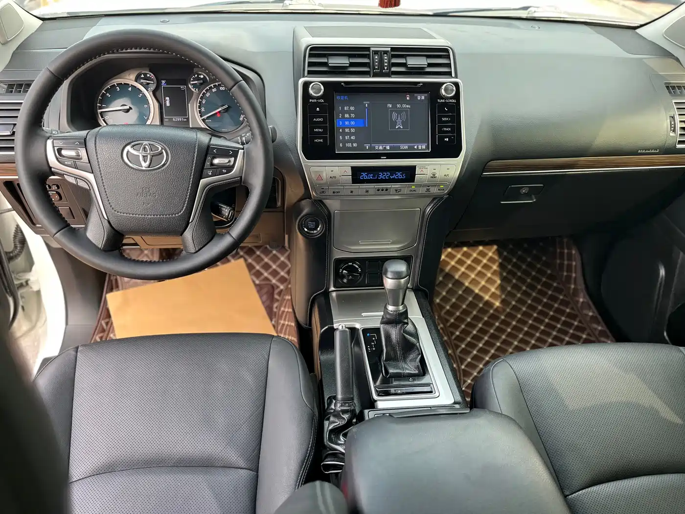 Toyota Prado 2019 3.5L Automatic TX-L Zunxiang Edition фото 18