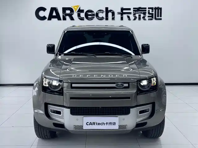 Land Rover Defender 2024 110 3.0T P400 XS — фото 2