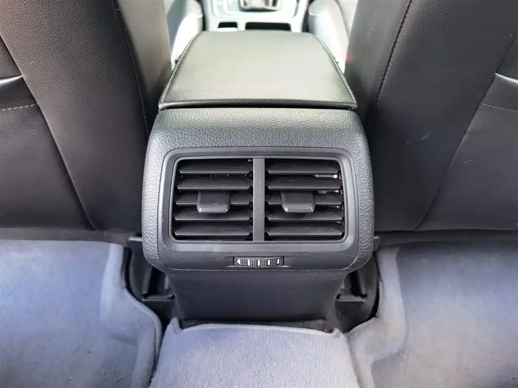Volkswagen Golf 2015 1.4TSI Automatic Flagship фото 24