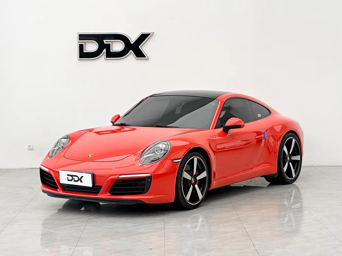 Photo 1 - Porsche 911