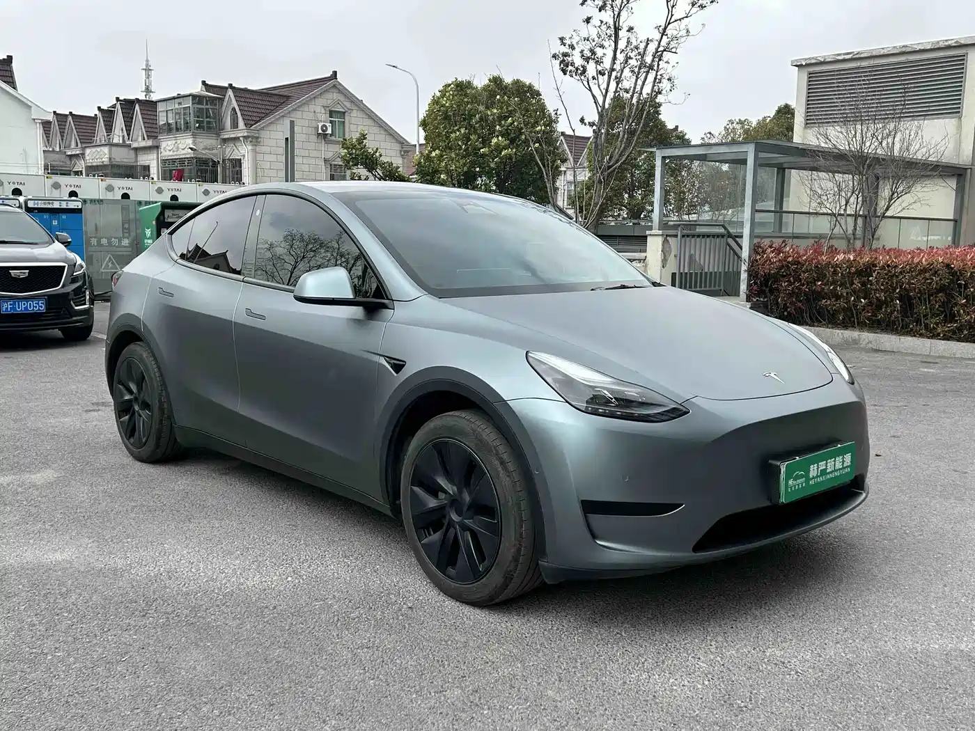 TESLA MODEL Y