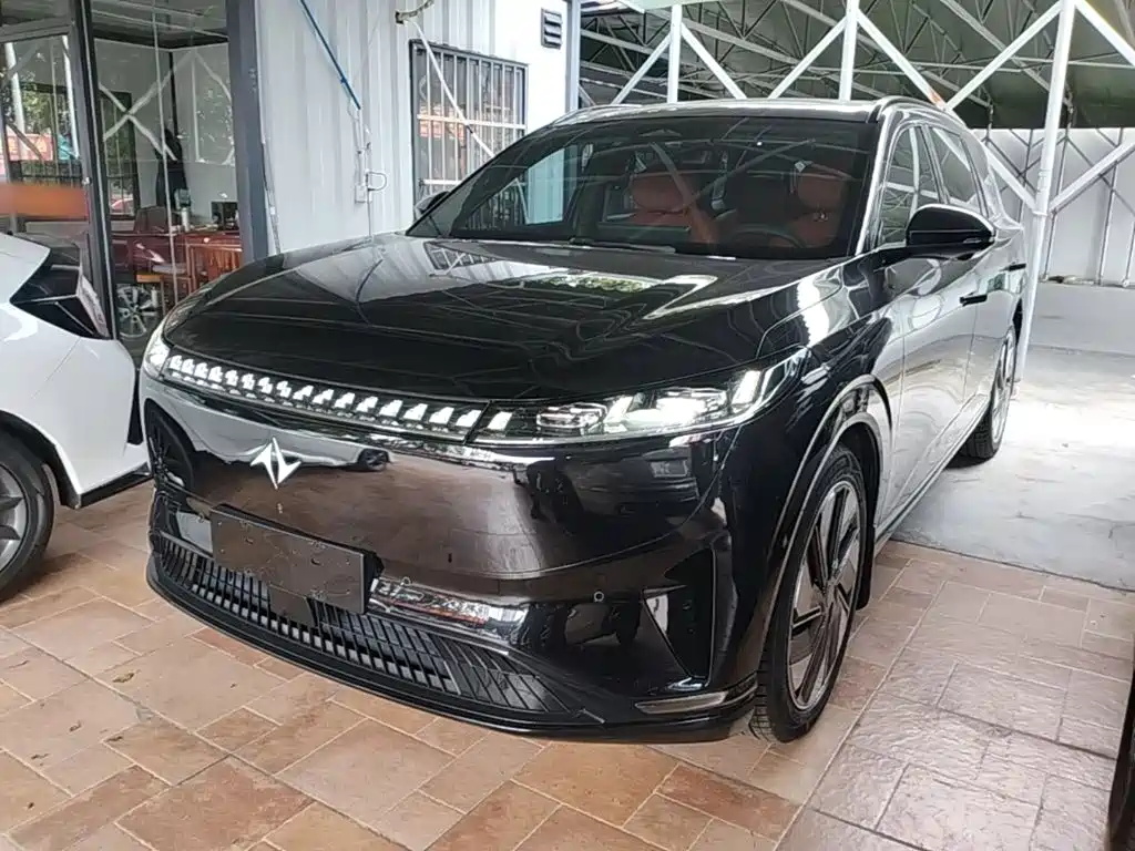 Dongfeng Yipai eπ008 2024 — пригон из Китая
