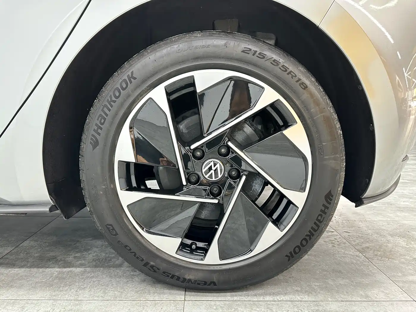 Volkswagen ID.3 2024 Outstanding Edition фото 12