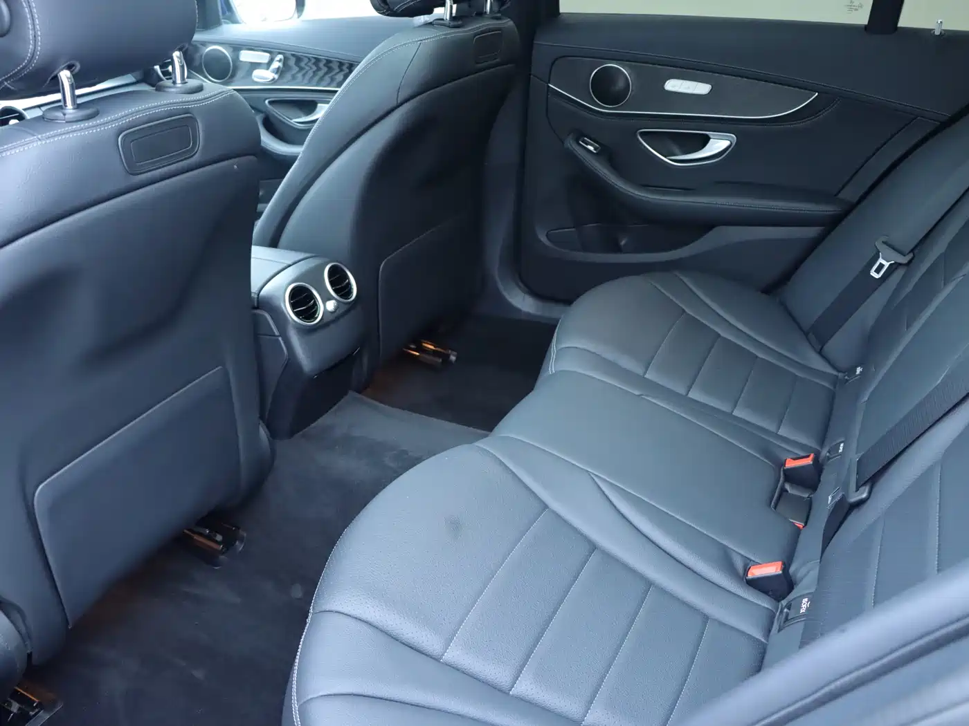Mercedes-Benz C-Class 2017 Facelift C 200 L Sport Edition фото 14