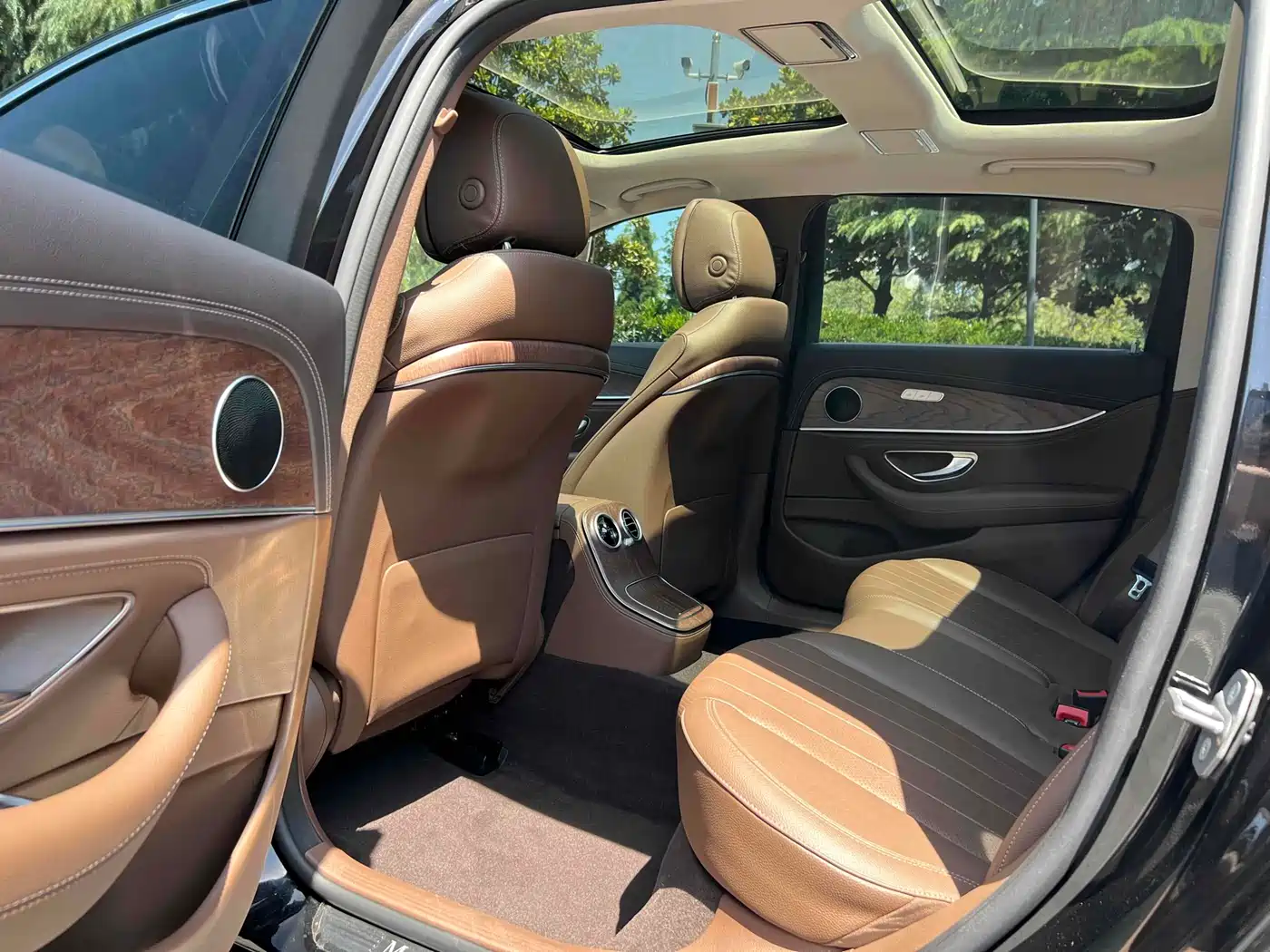Mercedes-Benz E-Class 2023 E 260 L фото 8