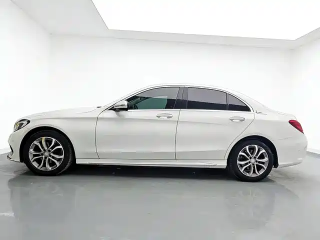 Mercedes-Benz C-Class 2016 C 180 L Sport фото 12