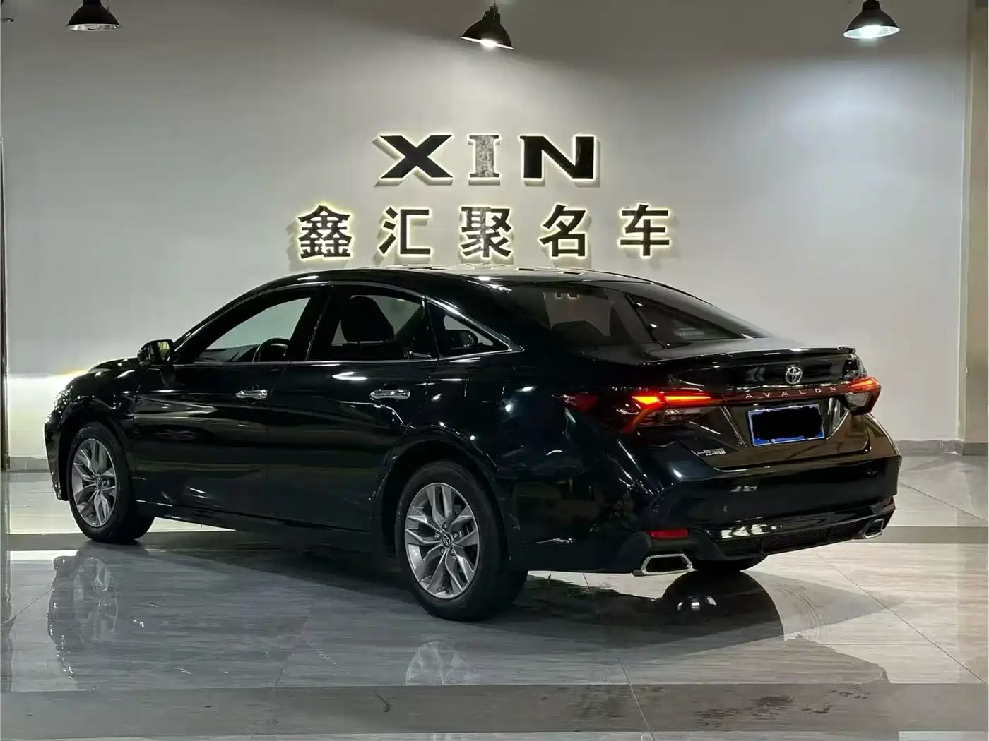 Toyota Avalon 2021 2.5L Luxury Edition фото 4