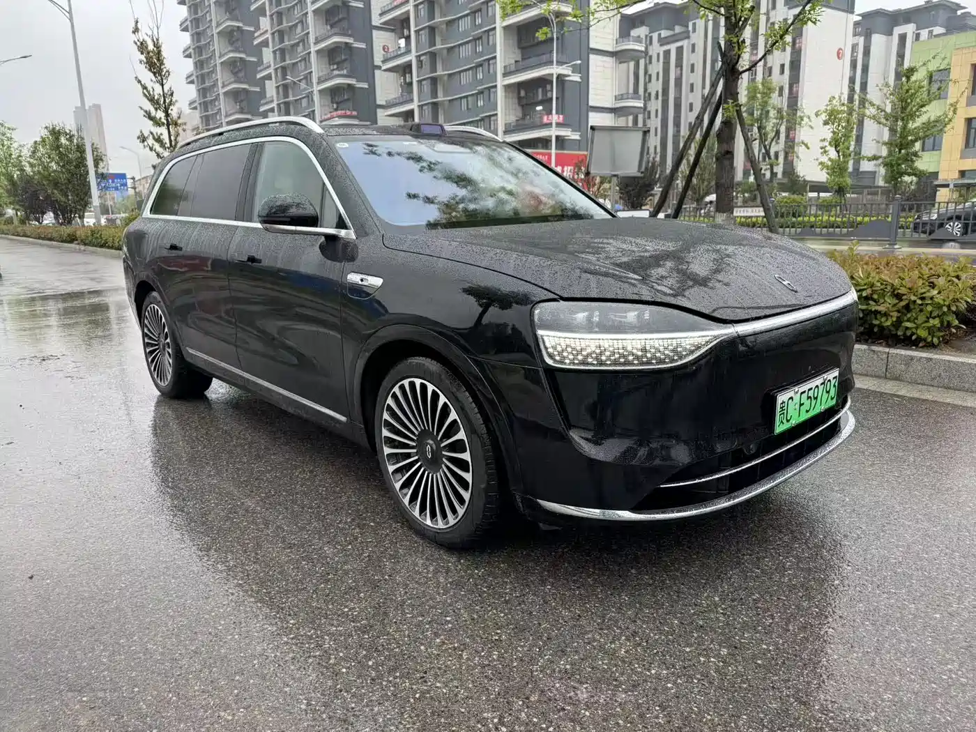 AITO Wenjie AITO M9 2024 Extended Range Ultra 42kWh 6-Seater фото 4