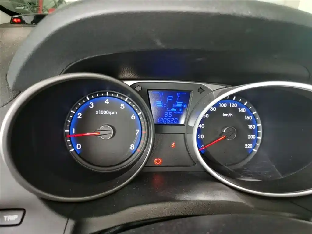 Hyundai Beijing Hyundai ix35 2013 2.0L Auto 2WD Smart GLS China IV фото 18