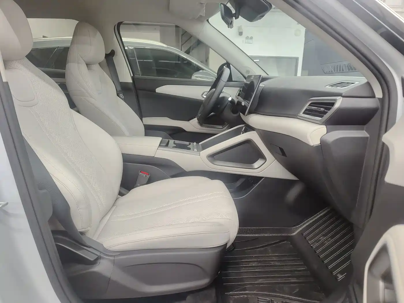 BYD Yuan UP 2026 2025 Smart Drive Edition 401KM Vitality Version