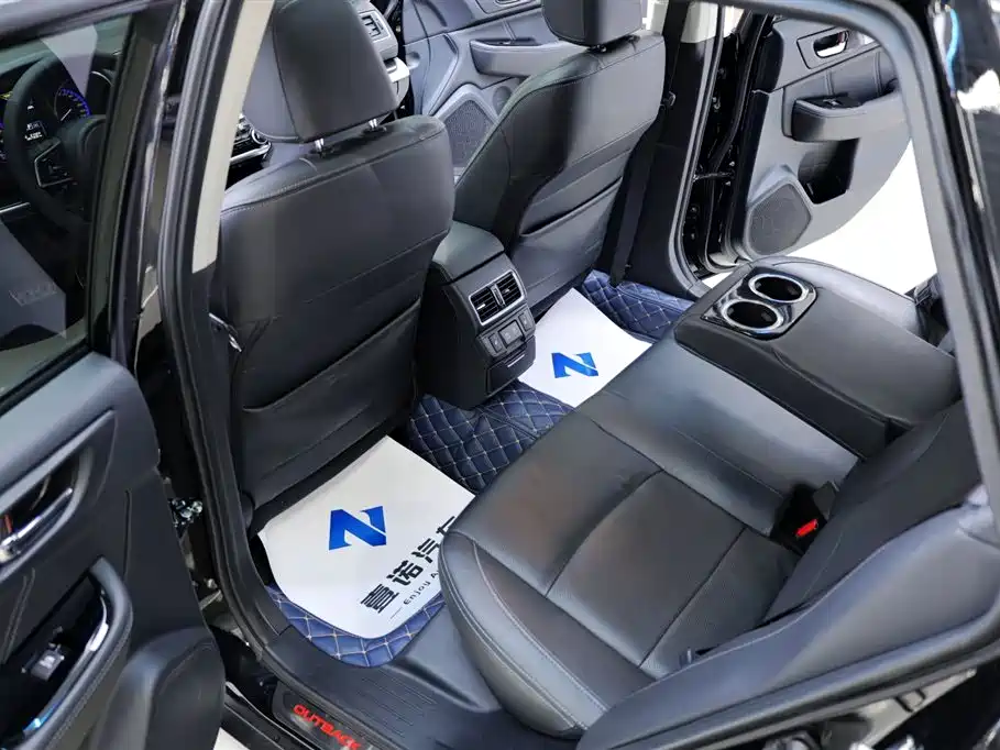 Subaru Outback 2019 2.5i Sport Navigation Edition with EyeSight фото 31