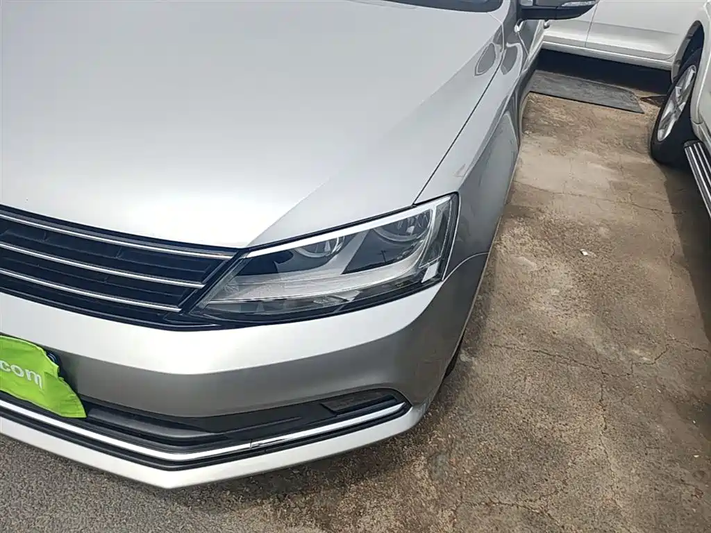 Volkswagen Sagitar 2017 230TSI Automatic Comfort фото 24