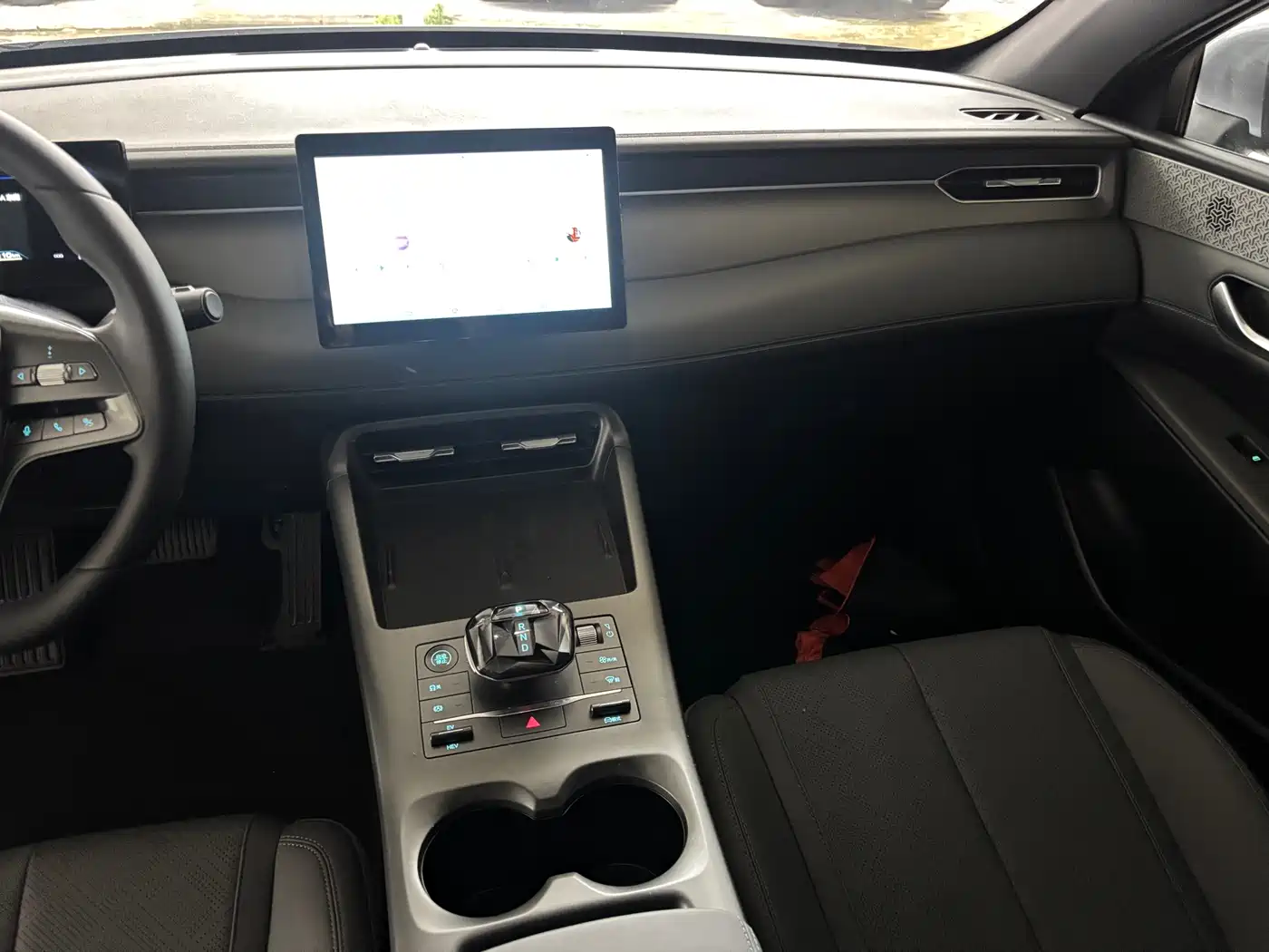 BYD Qin PLUS 2025 DM-i Smart Drive 55KM Leader фото 9