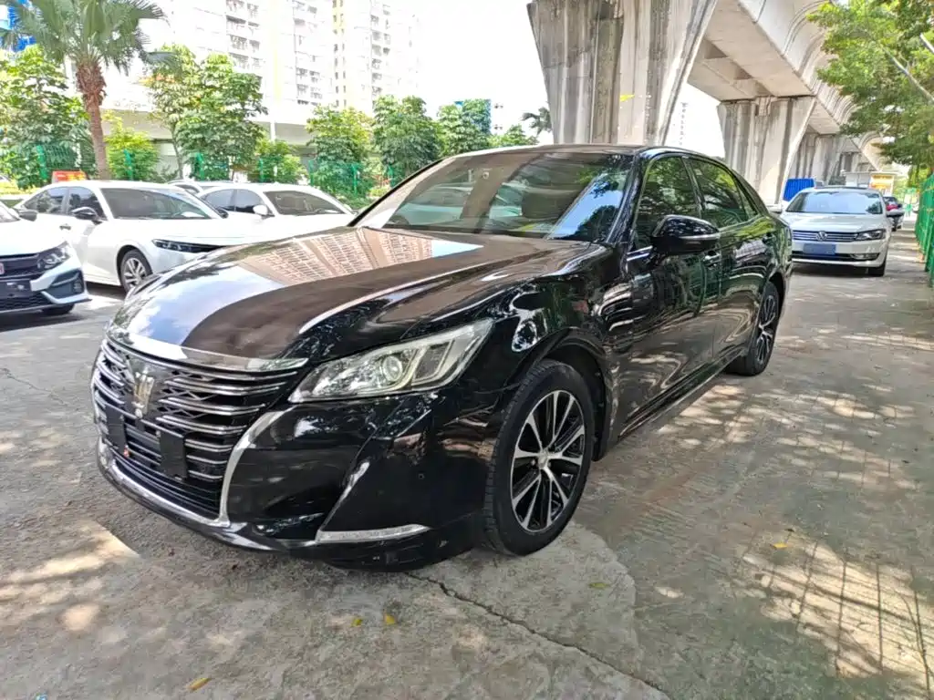 2019 Toyota Crown