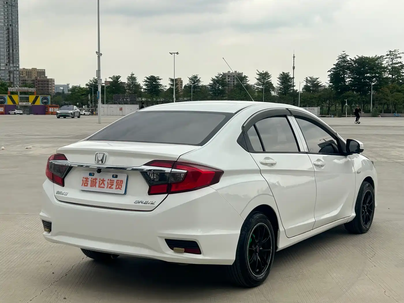 Honda Greiz 2016 2016 1.5L CVT Classic Edition