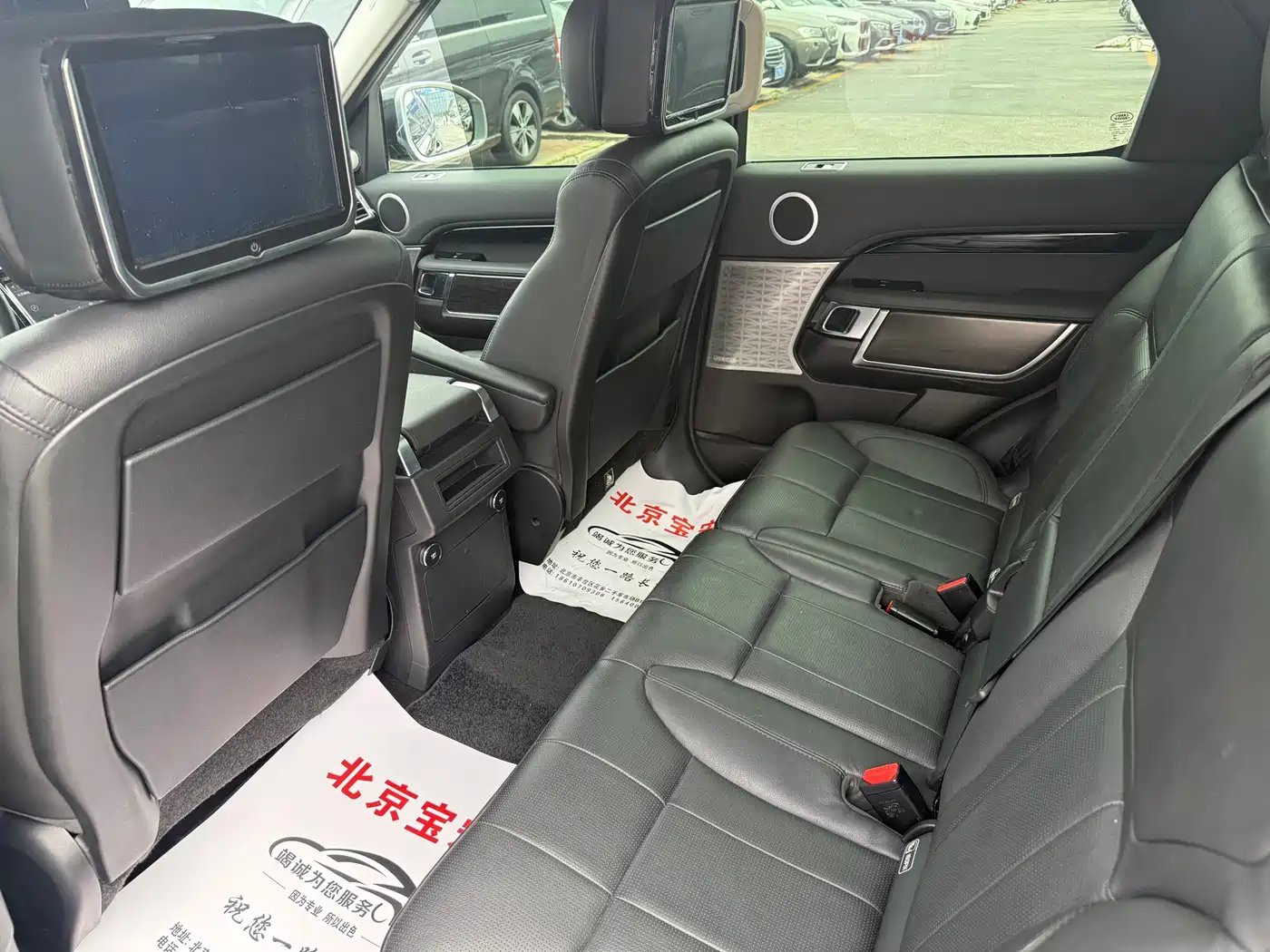 Land Rover Discovery 2018 2.0T SE фото 7