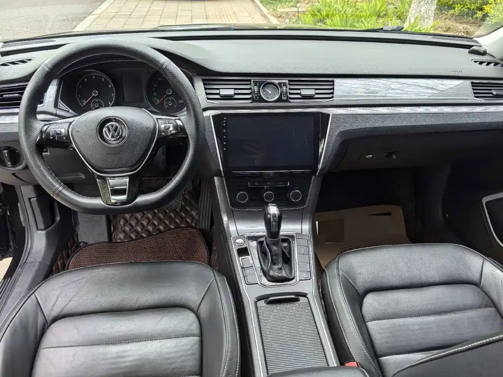 Photo 5 - Volkswagen Passat
