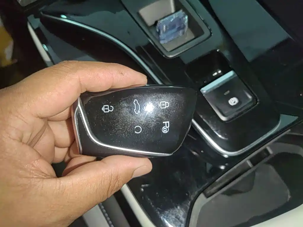 Dongfeng Aeolus Haohan 2024 2023 DH-i 1.5T Premium Edition