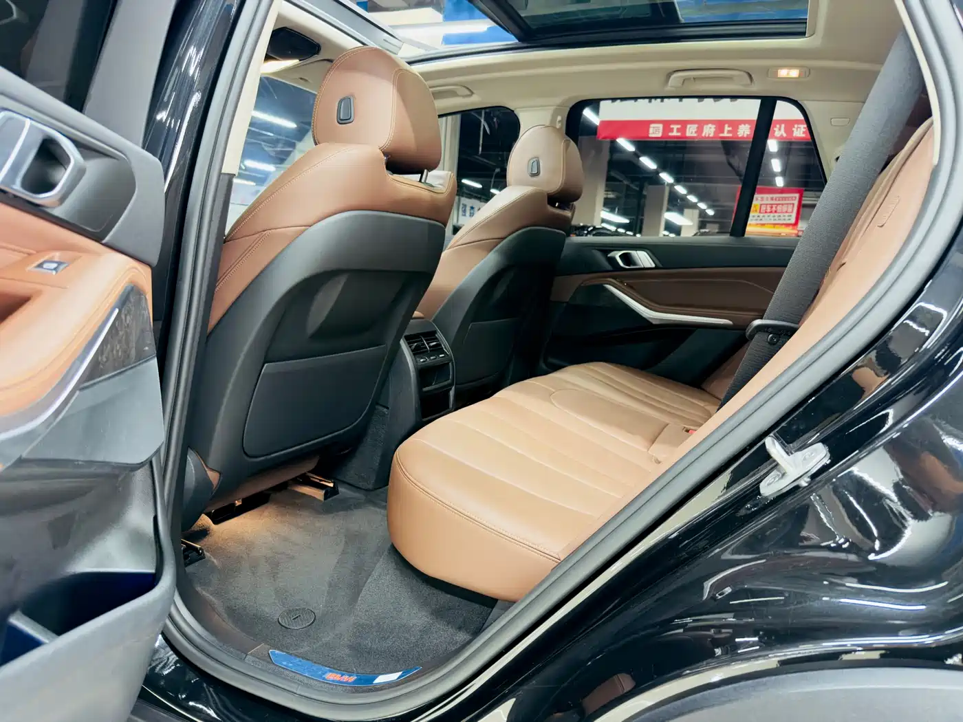 BMW X5 (Import) 2021 xDrive30i X Design Package фото 7
