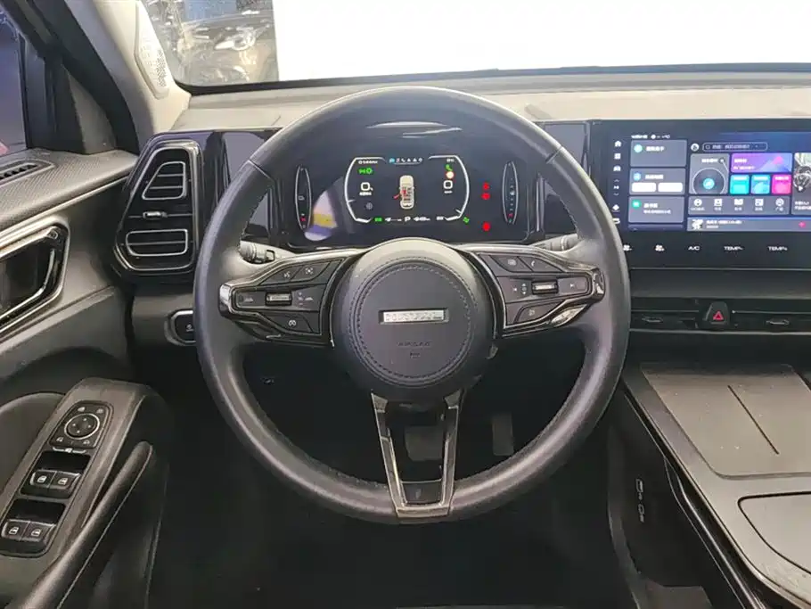 Haval Xiaolong 2023 1.5L 110KM Pilot Edition фото 15