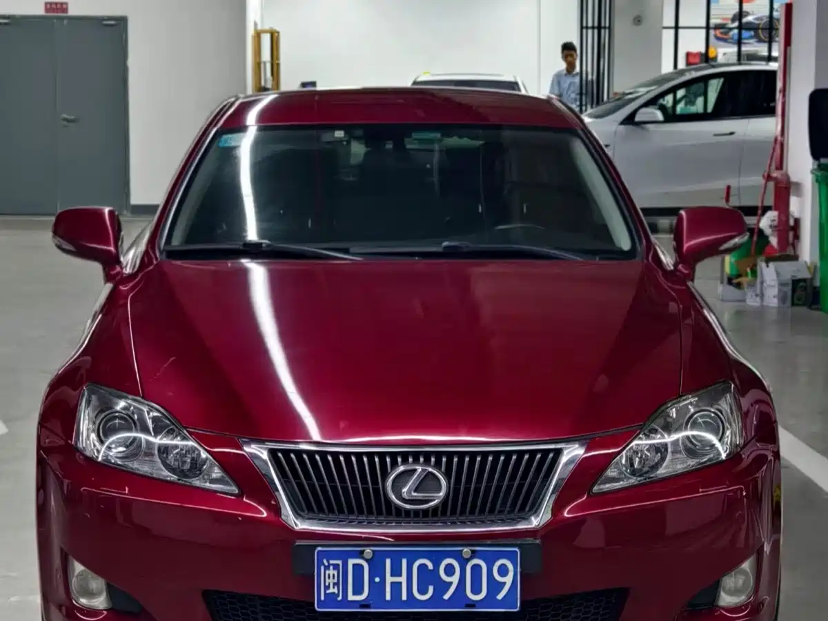 Lexus IS 2010 2009 300