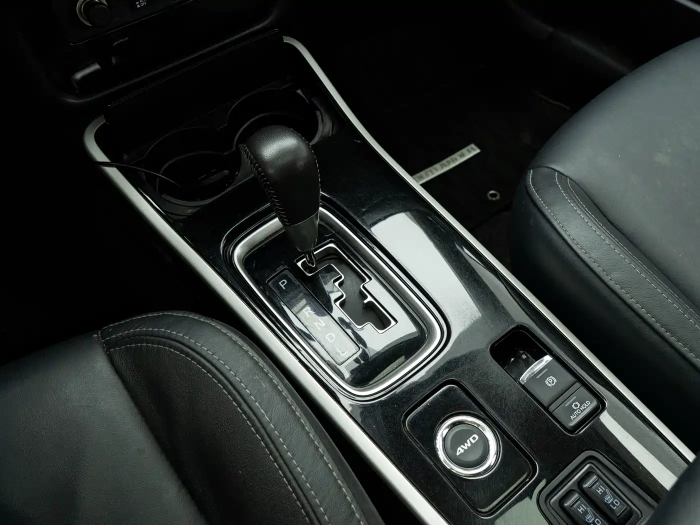Mitsubishi Outlander 2019 2.4L 4WD Deluxe Edition 7-Seater China VI фото 11