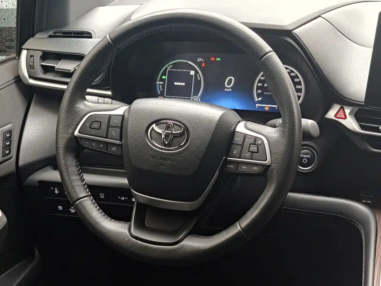 Фото 7 - Toyota Granvia