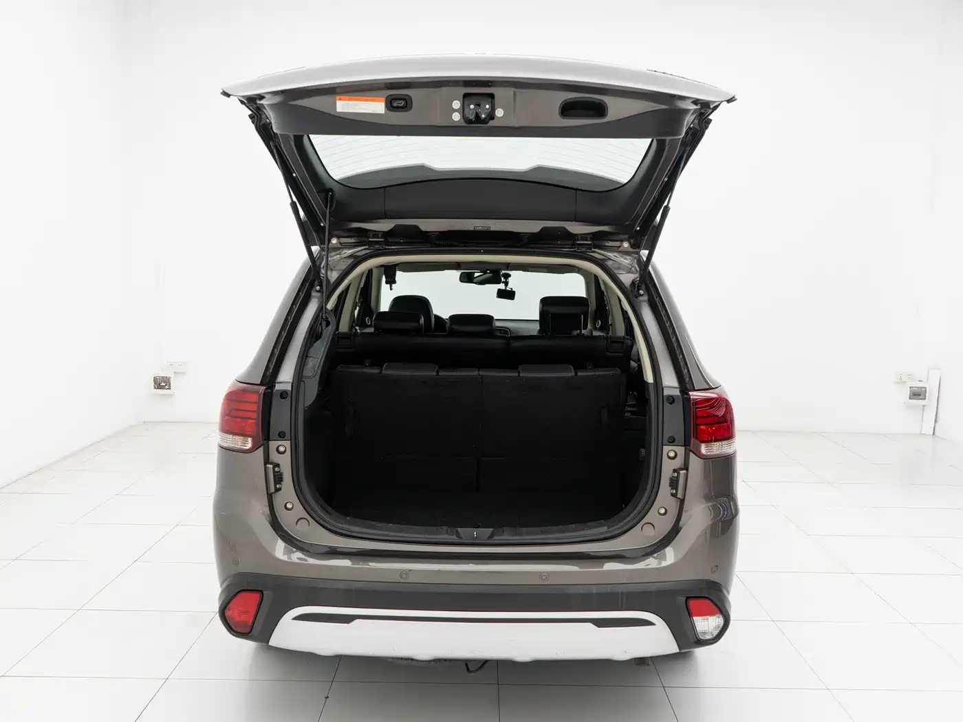 Mitsubishi Outlander 2019 2.4L 4WD Deluxe Edition 7-Seater China VI фото 22