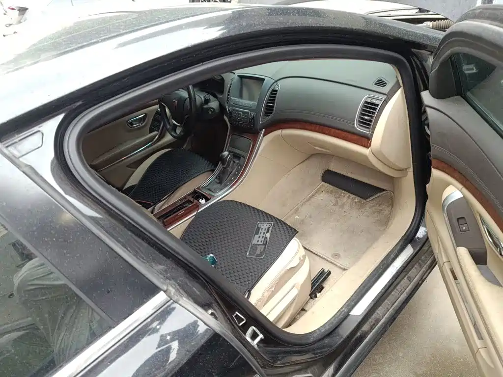 Фото 20 - Roewe 950