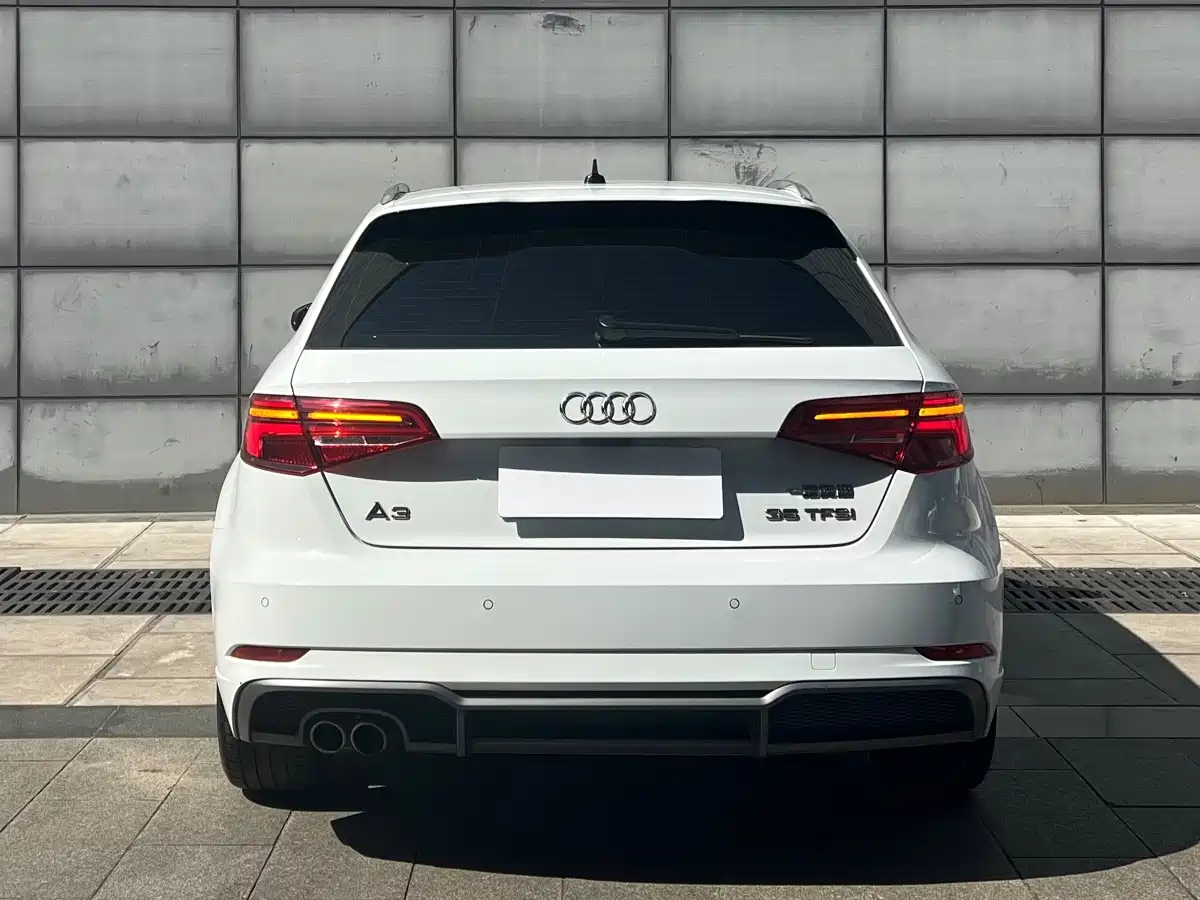 Фото 9 - Audi A3