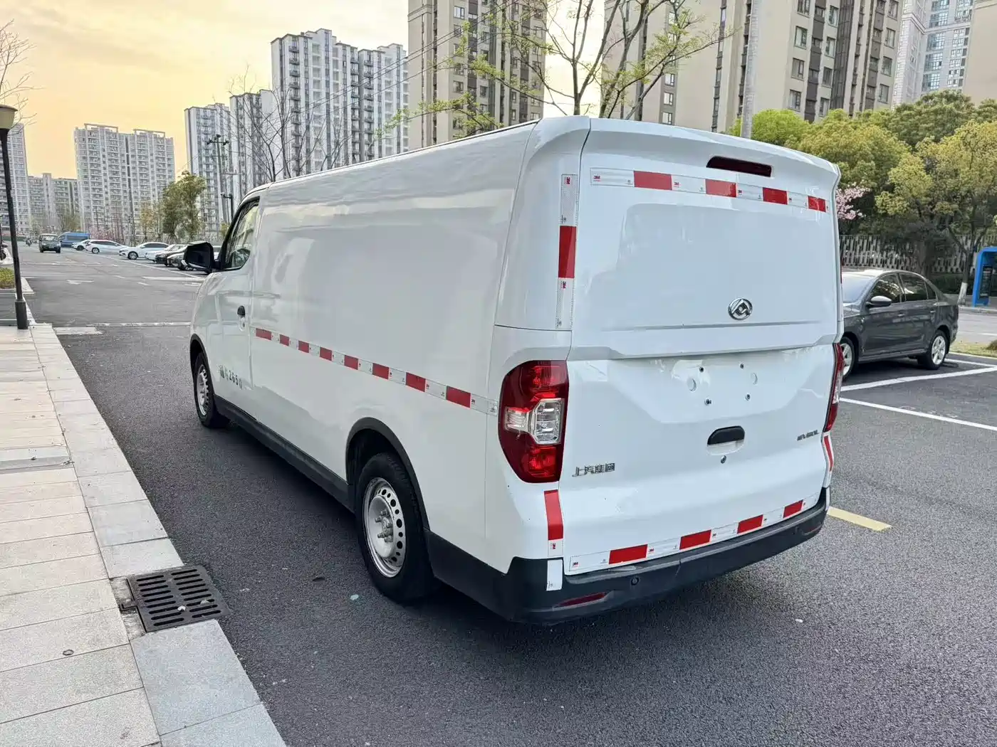 SAIC MAXUS CHASE EV30