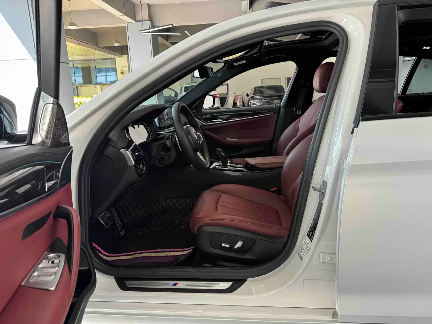 BMW 5 Series 2018 Facelift 530Li xDrive M Sport Package фото 13