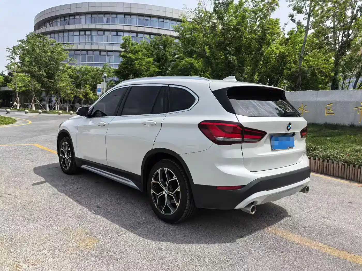 BMW X1 2020 sDrive20Li Fashion Model фото 7